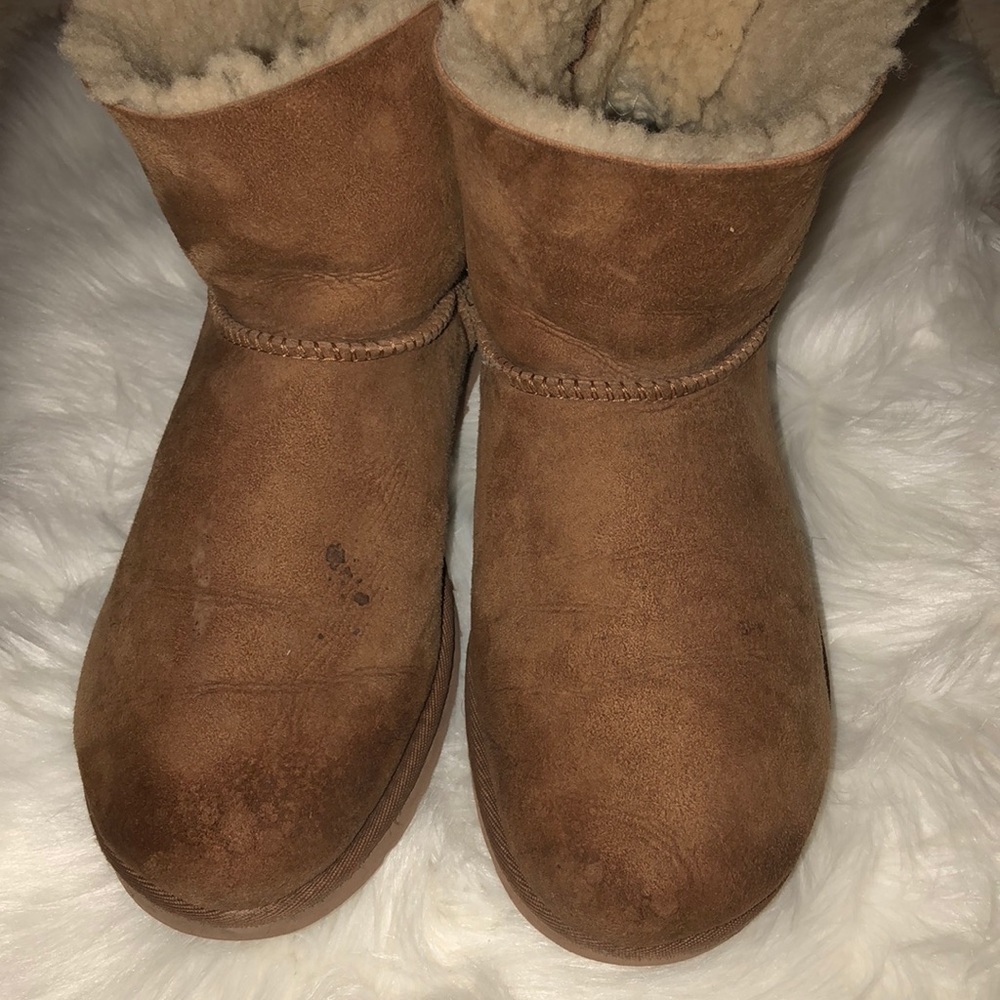 Women’s ugg size 9